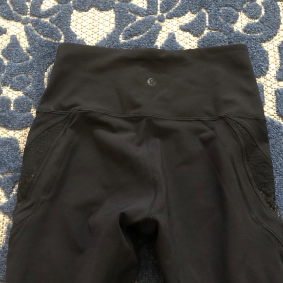 Lululemon Leggings Lace - Picture 8 of 9